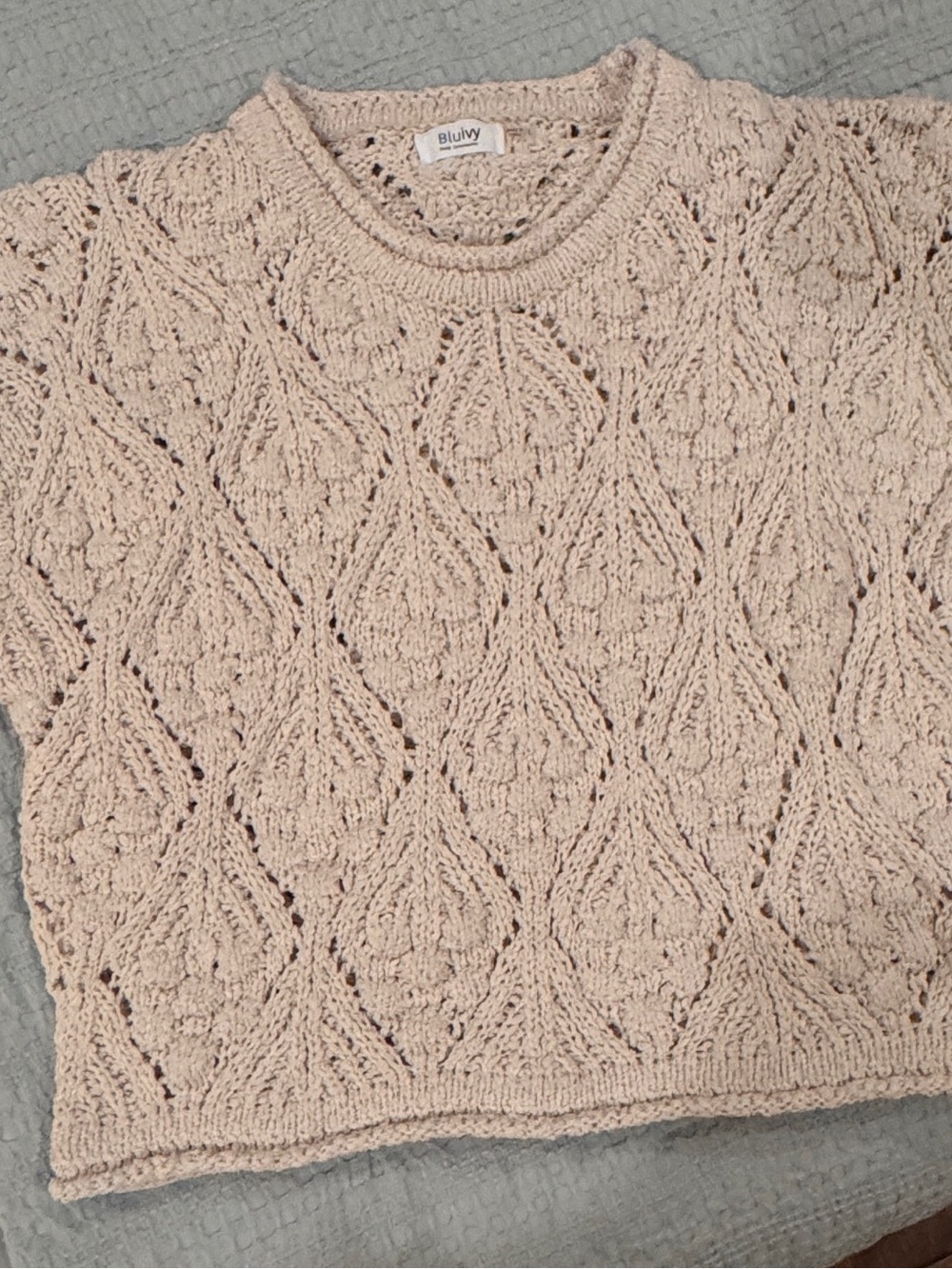 Bluivy Beige/Cream Textured Knit Short-Sleeve Sweater
